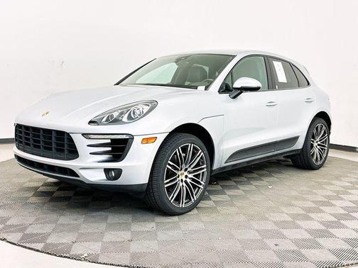 Rhodium Silver Metallic 2016 Porsche Macan Macan S