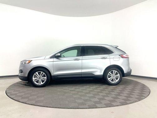 Photo 5 of 33 of 2020 Ford Edge SEL