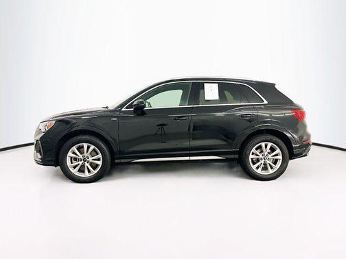 2024 Audi Q3 Premium 45 TFSI S line quattro Tiptronic