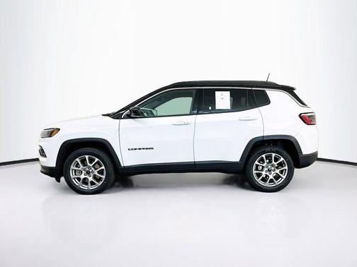 Bright White Clearcoat 2025 Jeep Compass Limited