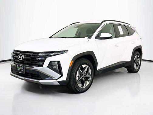 Serenity White Pearl 2025 Hyundai TUCSON SEL