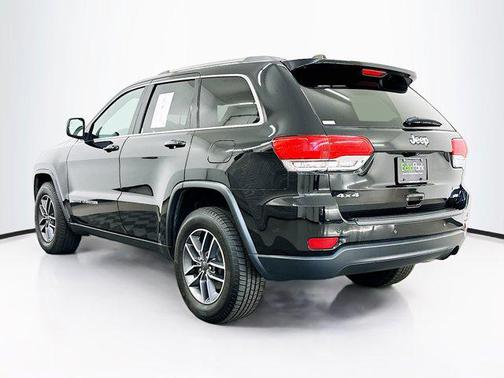 2019 Jeep Grand Cherokee Laredo