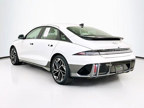 2024 Hyundai IONIQ 6 SEL