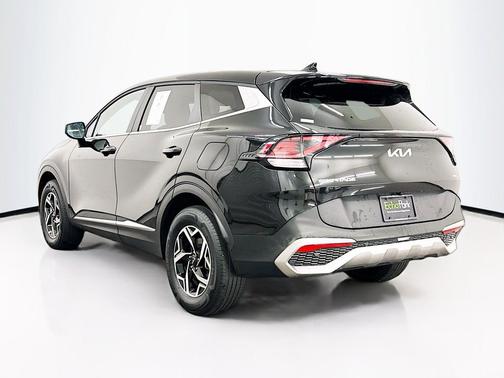 Fusion Black 2024 Kia Sportage LX