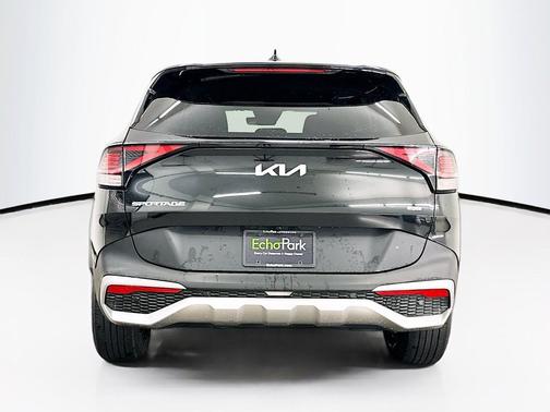 Fusion Black 2024 Kia Sportage LX