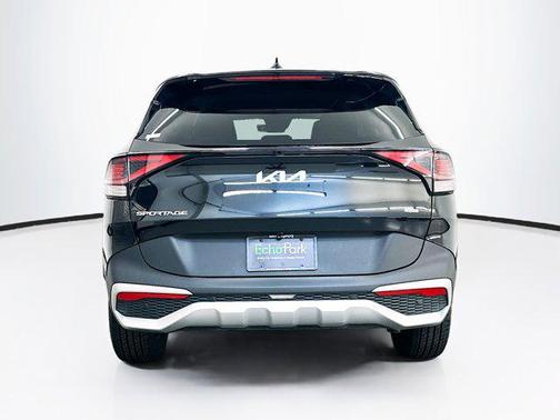 Ebony Black 2025 Kia Sportage LX