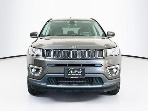Granite Crystal Metallic Clearcoat 2018 Jeep Compass Limited
