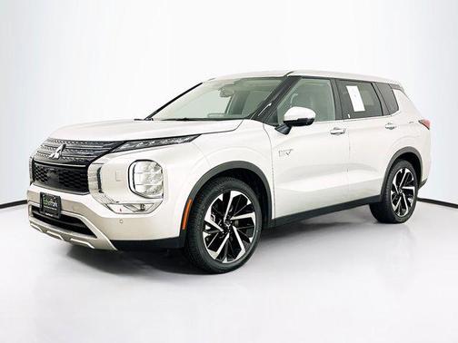 2023 Mitsubishi Outlander PHEV SE S-AWC