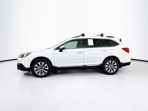 Crystal White Pearl 2017 Subaru Outback 3.6R Touring