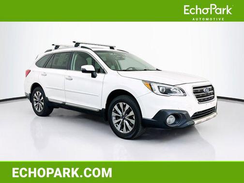 Crystal White Pearl 2017 Subaru Outback 3.6R Touring