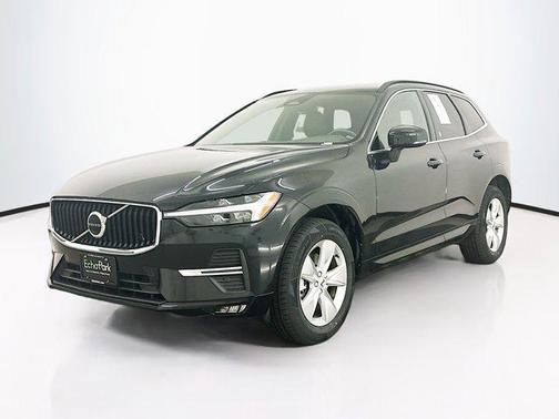 2022 Volvo XC60 B5 Momentum