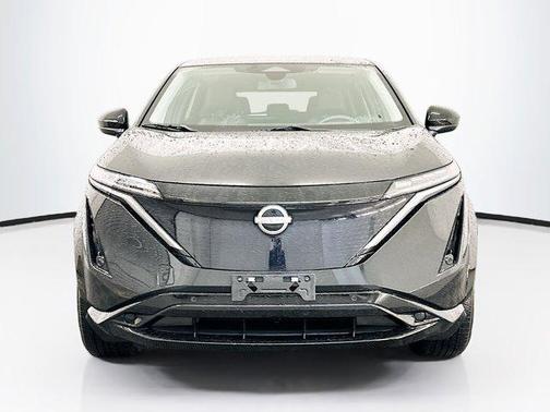 Black Diamond Pearl 2025 Nissan ARIYA ENGAGE