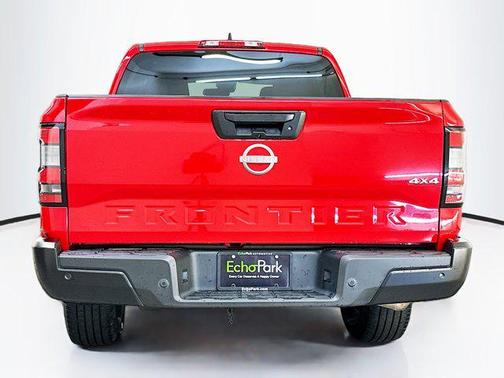 2022 Nissan Frontier S