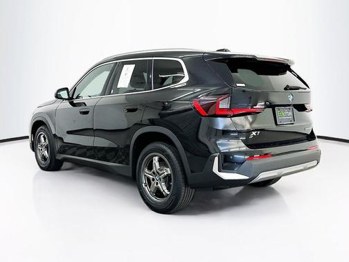 Alpine White 2023 BMW X1 xDrive28i