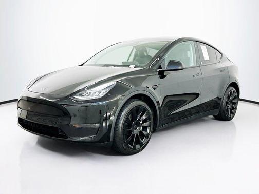 2022 Tesla Model Y Long Range Dual Motor All-Wheel Drive