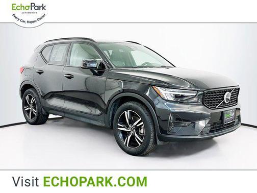 2024 Volvo XC40 B5 Core Bright Theme