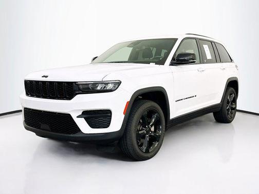 2022 Jeep Grand Cherokee Altitude