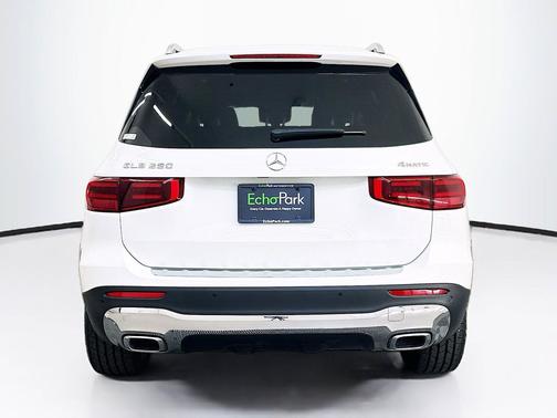 Polar White 2025 Mercedes-Benz GLB 250 4MATIC
