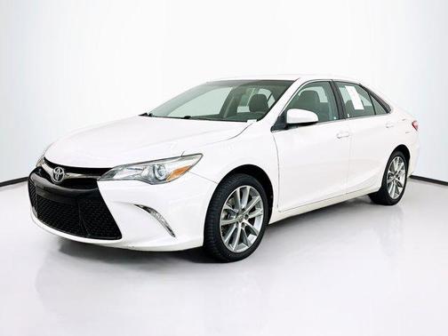 2016 Toyota Camry XSE