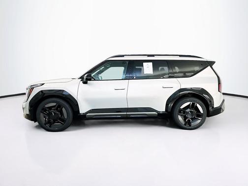 Ivory Silver 2024 Kia EV9 GT-Line