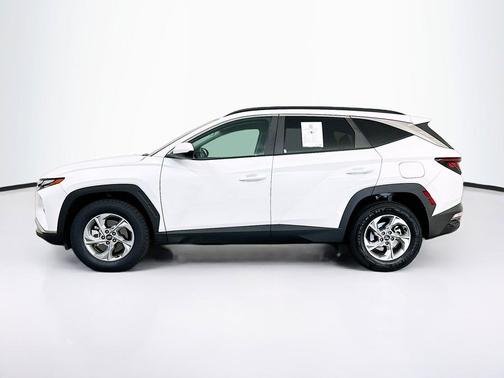 White Pearl 2024 Hyundai TUCSON SEL