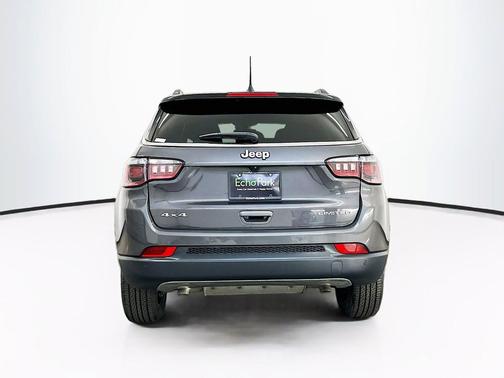 Baltic Gray Metallic Clearcoat 2024 Jeep Compass Limited