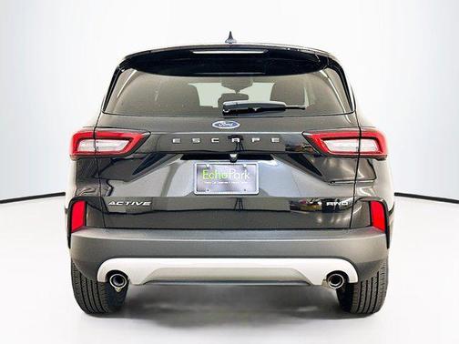 Agate Black Metallic 2025 Ford Escape Active