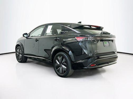 Black Diamond Pearl 2024 Nissan ARIYA ENGAGE