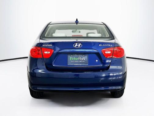 Regatta Blue 2009 Hyundai ELANTRA GLS
