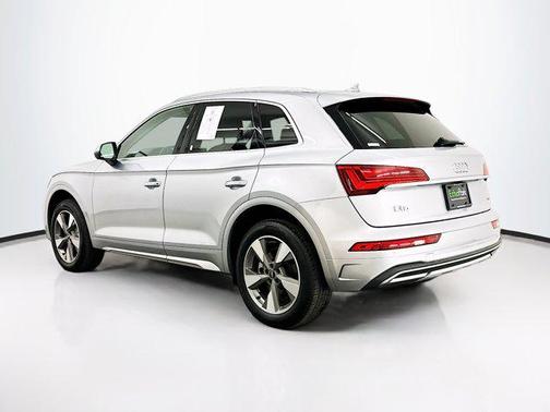 2022 Audi Q5 40 Premium Plus
