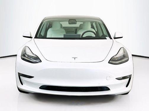 Pearl White Multi-Coat 2021 Tesla Model 3 Long Range