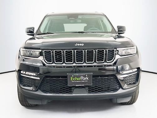 Diamond Black Crystal Pearlcoat 2023 Jeep Grand Cherokee Limited
