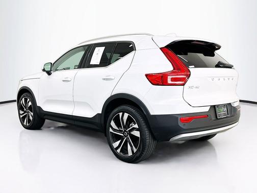 White 2023 Volvo XC40 Plus Bright Theme