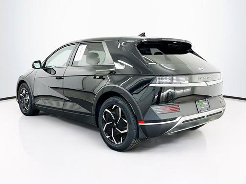 Abyss Black 2024 Hyundai IONIQ 5 SE