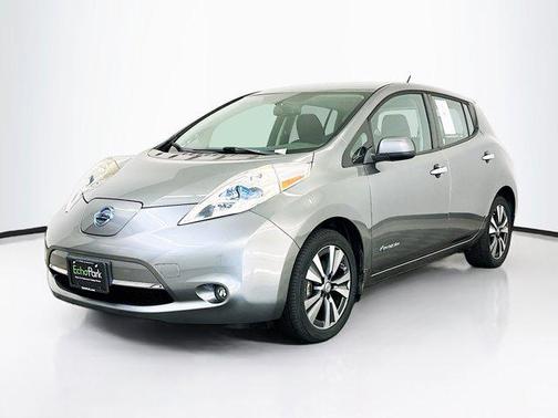 Gun Metallic 2015 Nissan Leaf SV