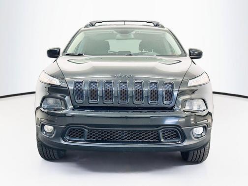 Brilliant Black Crystal Pearlcoat 2016 Jeep Cherokee Altitude