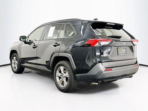 2023 Toyota RAV4 Hybrid LE