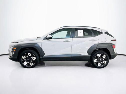 Cyber Gray Metallic 2025 Hyundai KONA SEL