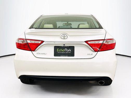 2016 Toyota Camry XLE