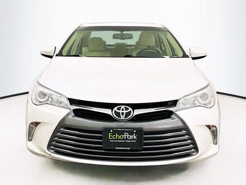 2016 Toyota Camry XLE