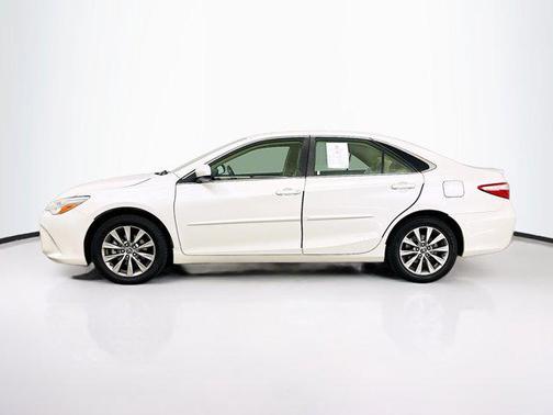 2016 Toyota Camry XLE