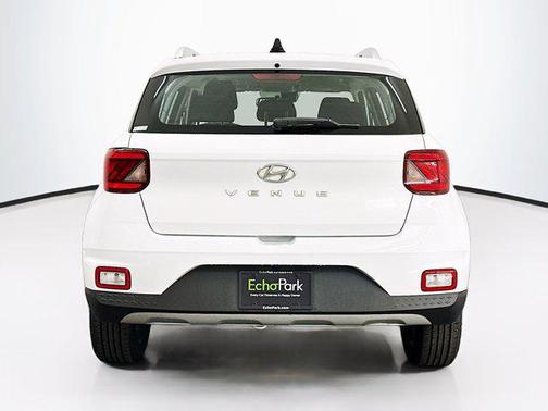 2021 Hyundai VENUE SEL