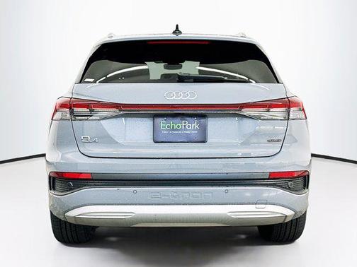 2022 Audi Q4 e-tron Prestige 50 quattro
