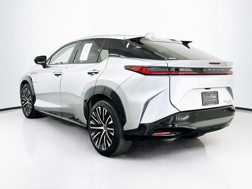2023 Lexus RZ 450e Luxury