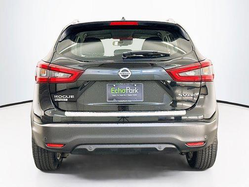 2022 Nissan Rogue Sport SV