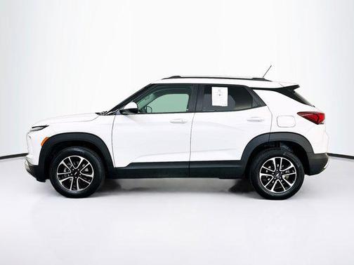 Summit White 2025 Chevrolet Trailblazer LT