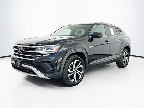 Deep Black Pearl 2022 Volkswagen Atlas Cross Sport 3.6L V6 SEL