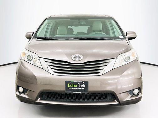2013 Toyota Sienna XLE