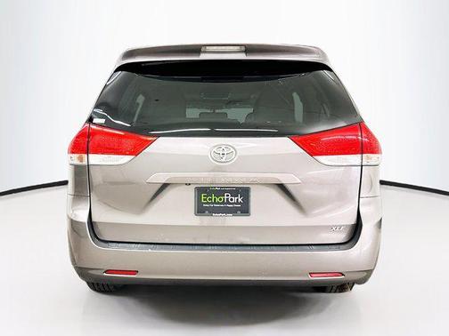 2013 Toyota Sienna XLE
