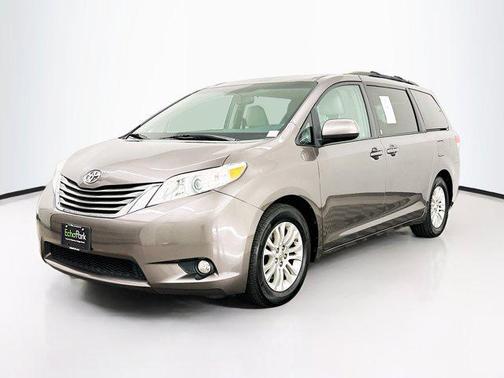 2013 Toyota Sienna XLE